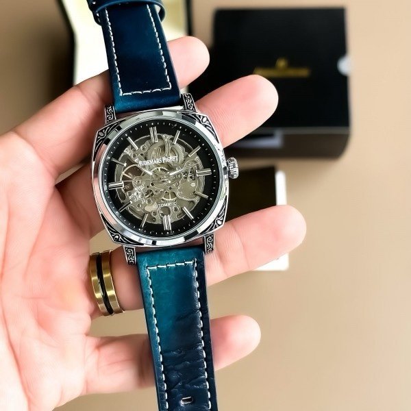AUDEMARS PIGUET AUTOMATIC BLUE BELT